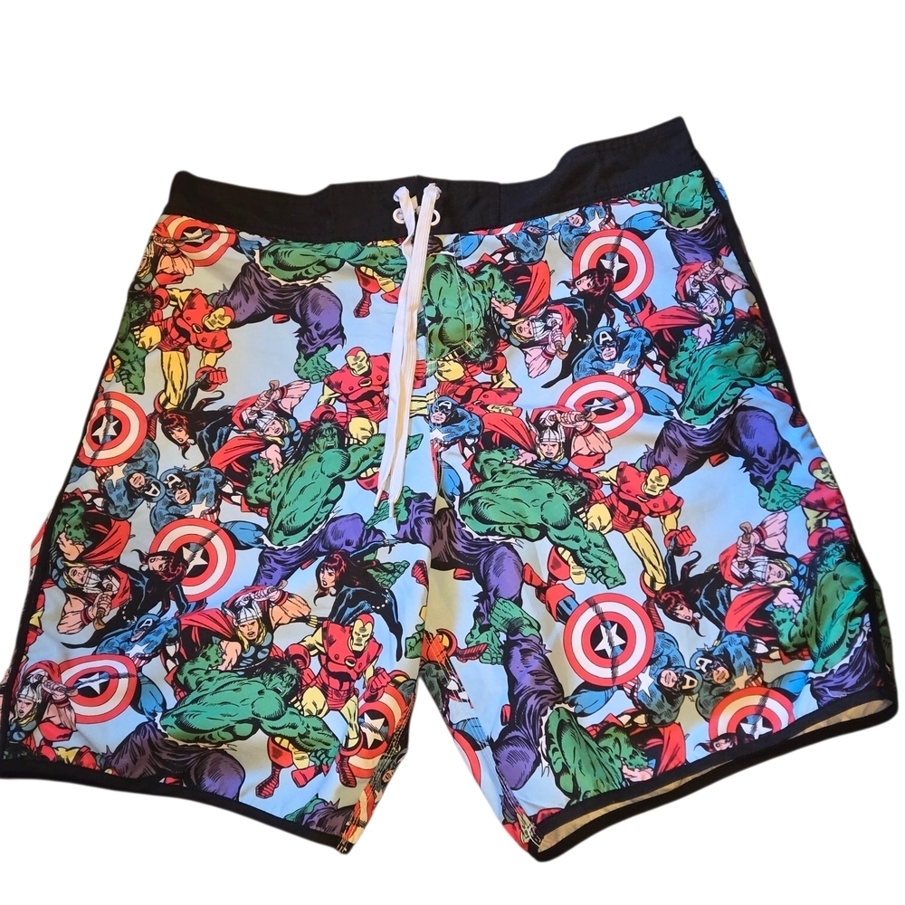 Marvel Avengers Comic Board Shorts Swim Trunks Men's XL Colorful Summer Wear